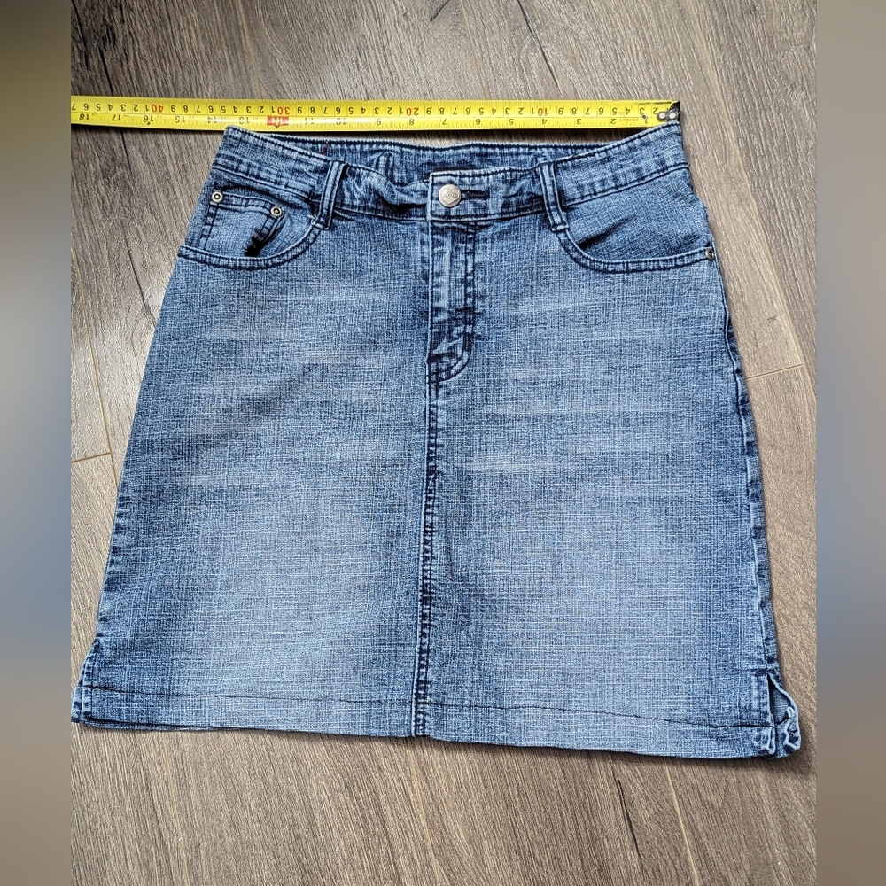 Sexso Denim skirt. Cotton spandex blend. Size 7